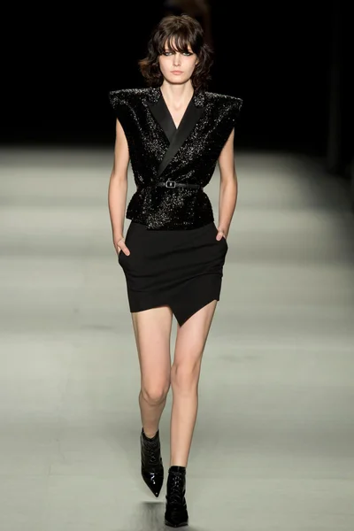 Look 33